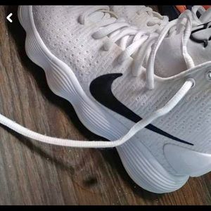 Nike boys hyper dunks size 5.